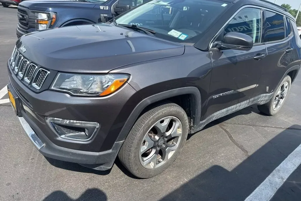 2021 Jeep Compass Limited photo 1