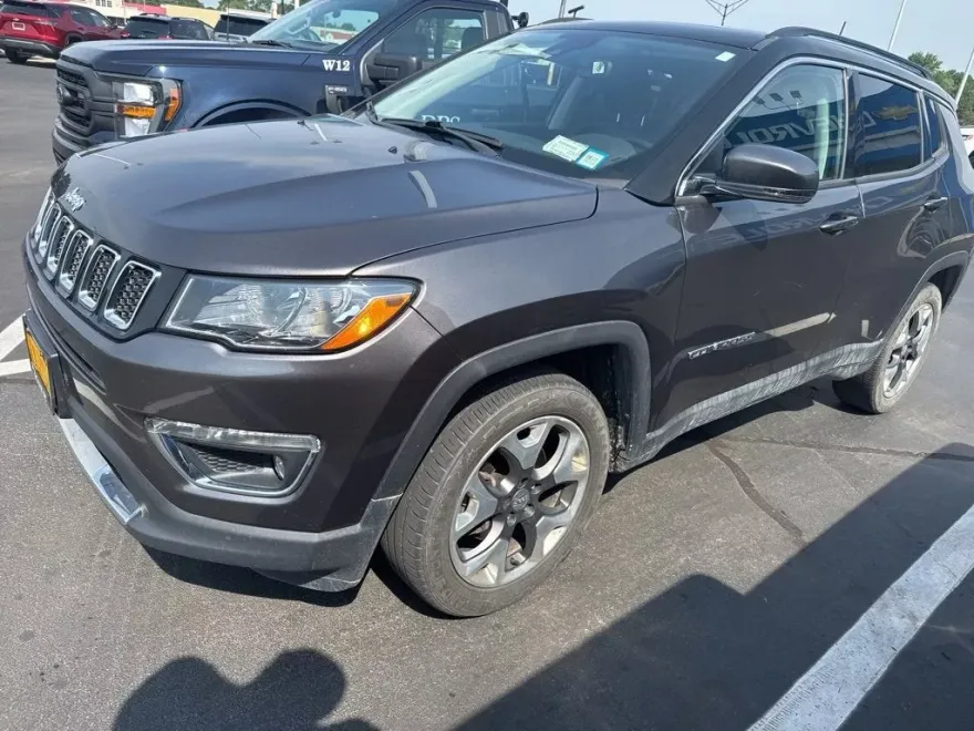 2021 Jeep Compass Limited photo 1
