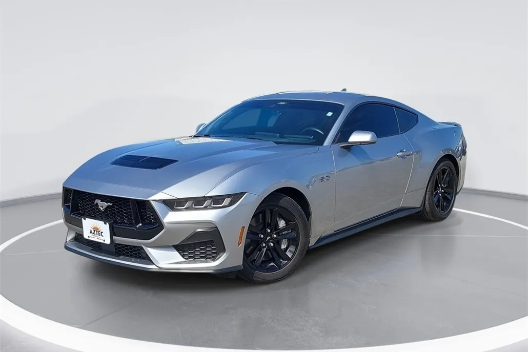 2024 Ford Mustang GT photo 1