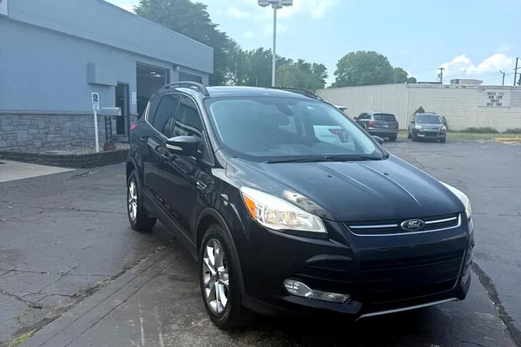 2014 Ford Escape Titanium photo 1