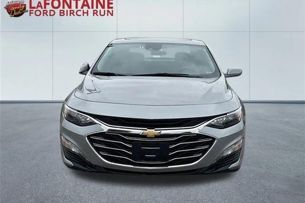 2024 Chevrolet Malibu 1LT photo 1