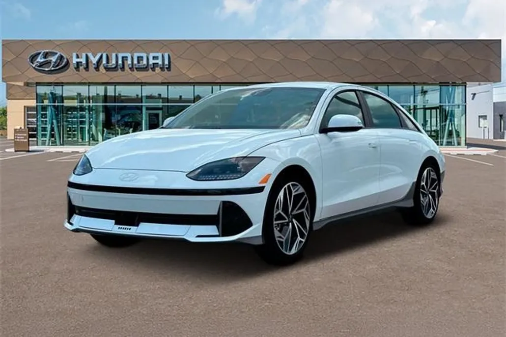 2025 Hyundai Ioniq 6 SEL photo 1