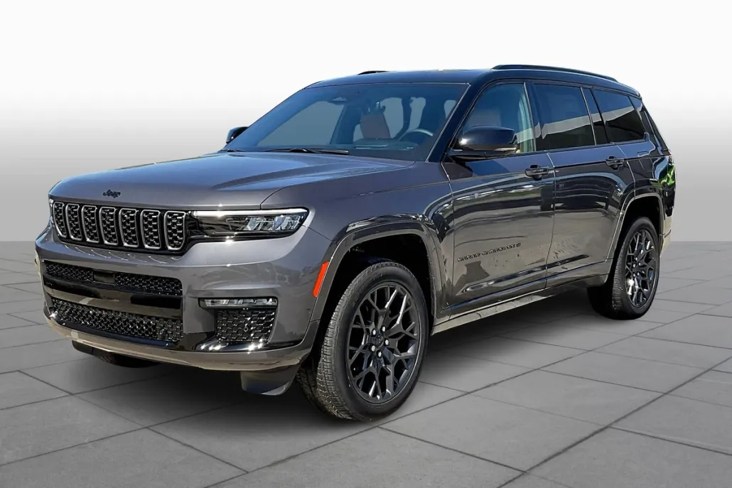 2025 Jeep Grand Cherokee L Summit photo 1