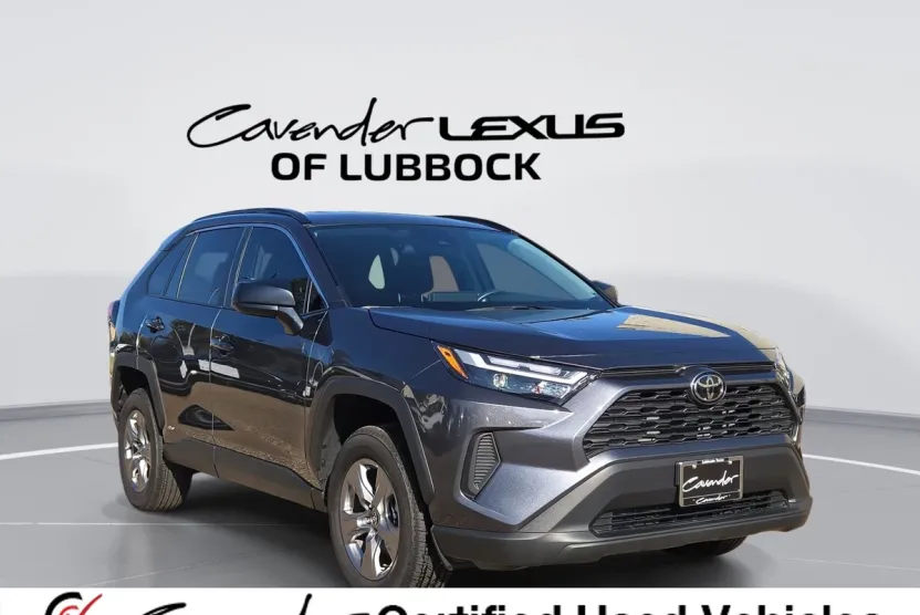 2025 Toyota RAV4 Hybrid LE photo 1