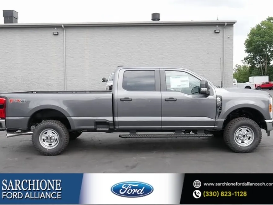 2025 Ford F-250 photo 1