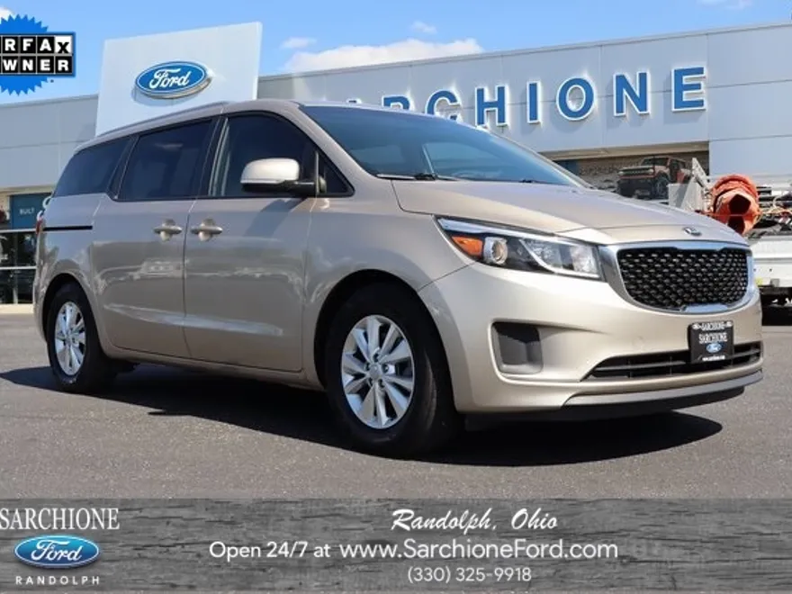 2016 Kia Sedona LX photo 1
