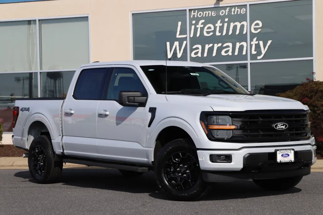 2025 Ford F-150 XLT photo 1