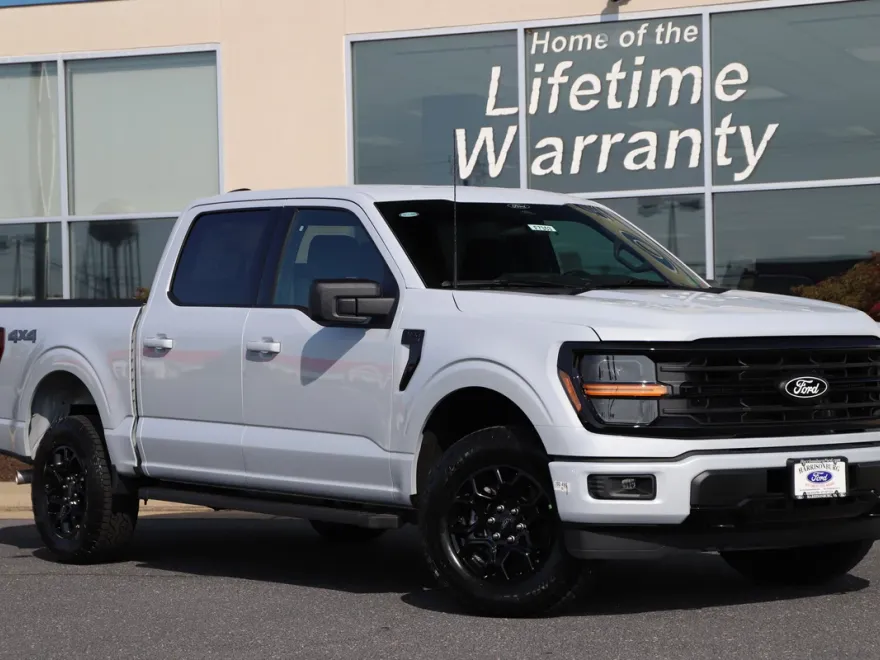 2025 Ford F-150 XLT photo 1