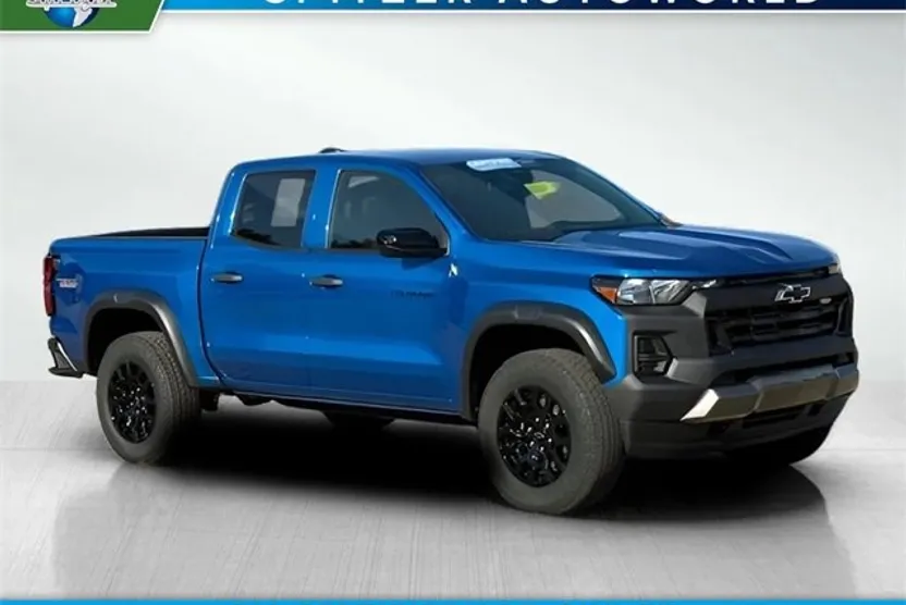 2023 Chevrolet Colorado Trail Boss photo 1