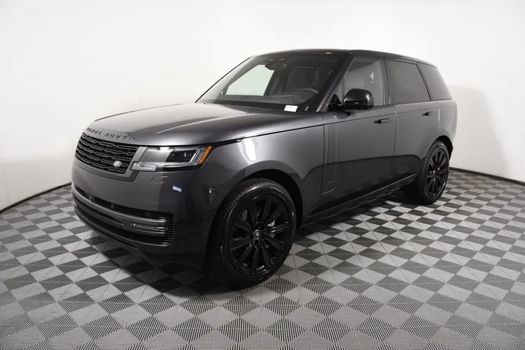 2025 Land Rover Range Rover SE photo 1