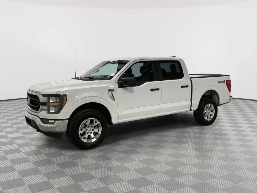 2023 Ford F-150 XLT photo 1