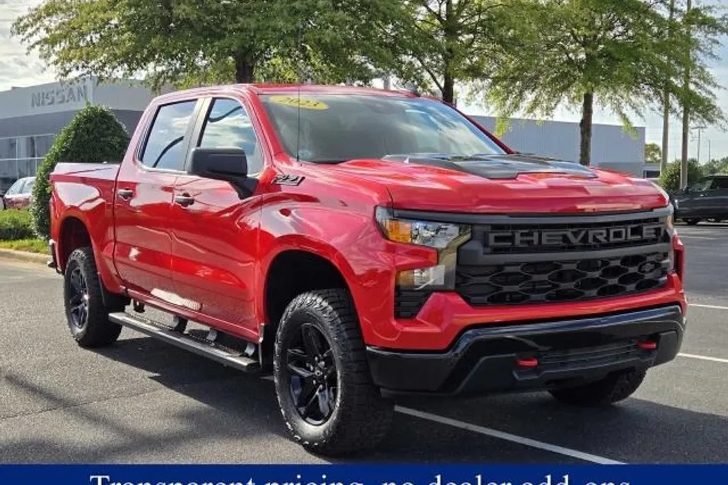 2023 Chevrolet Silverado 1500 Custom Trail Boss photo 1