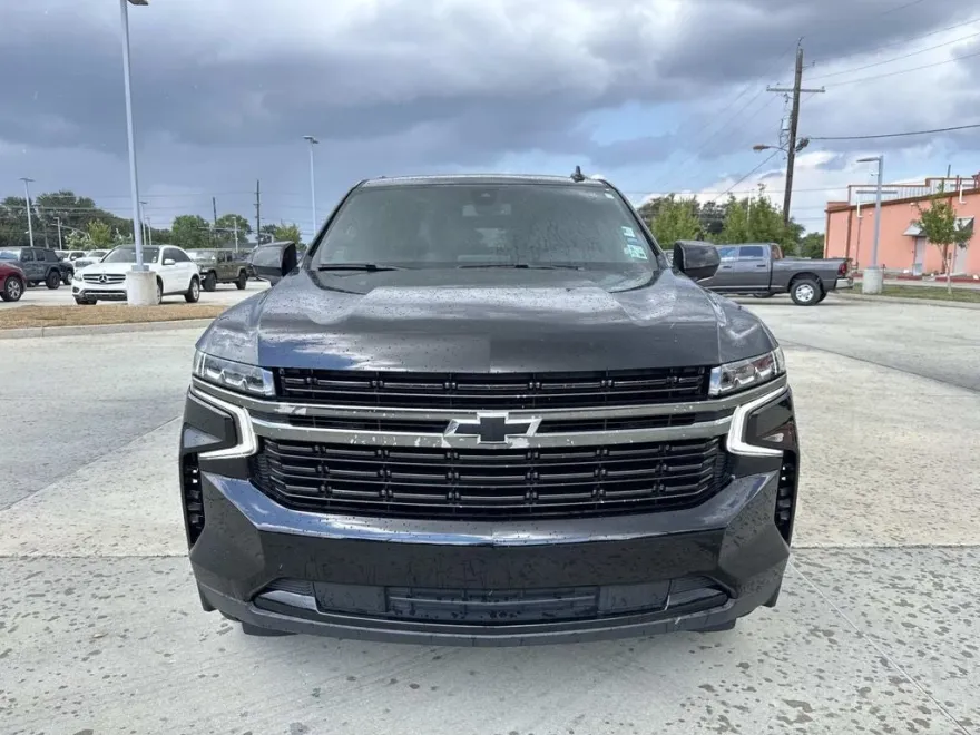 2021 Chevrolet Suburban RST photo 1