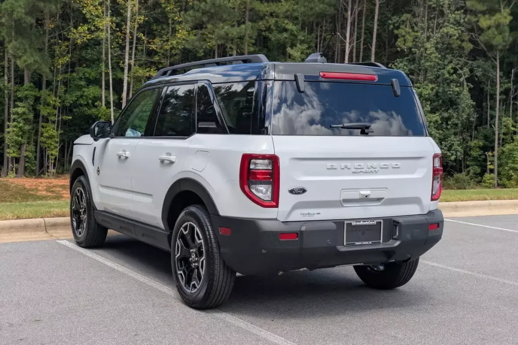 2025 Ford Bronco Sport Outer Banks photo 1