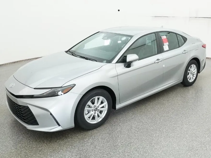 2026 Toyota Camry LE photo 1