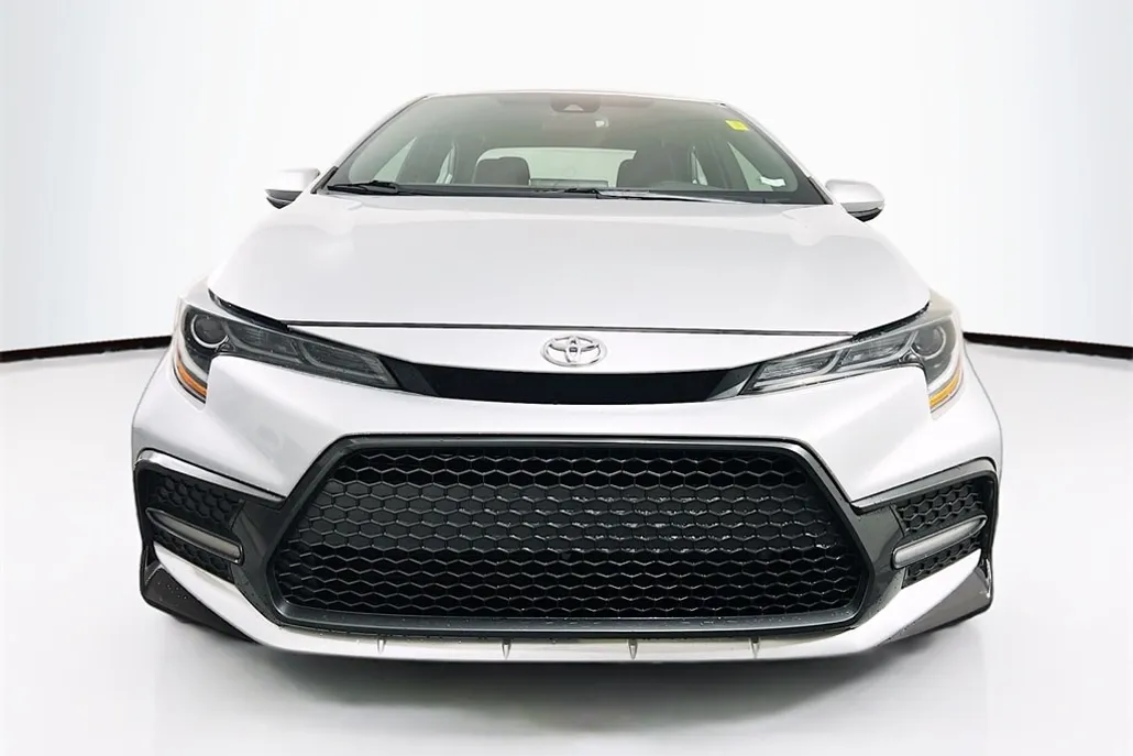 2020 Toyota Corolla SE photo 1