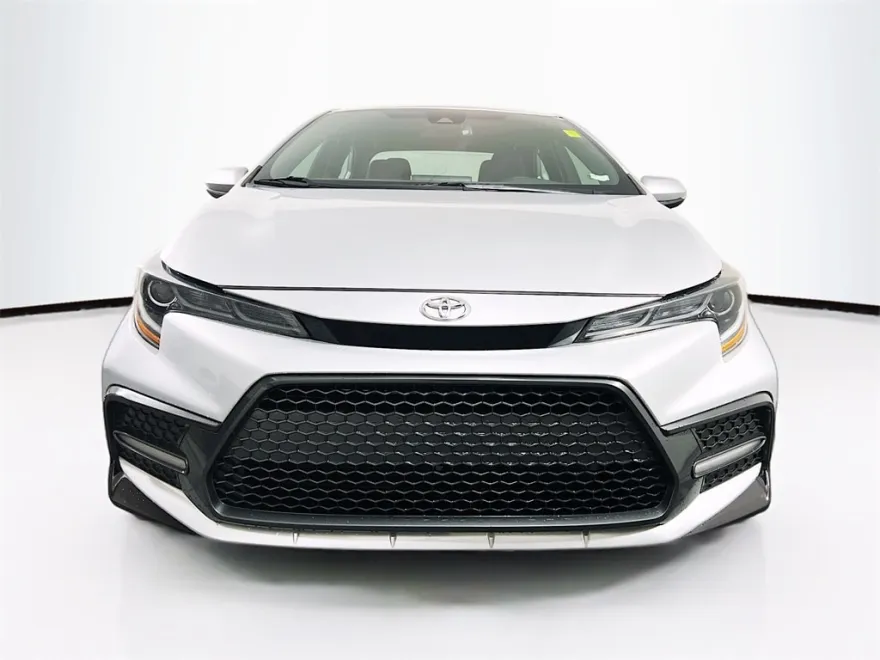 2020 Toyota Corolla SE photo 1
