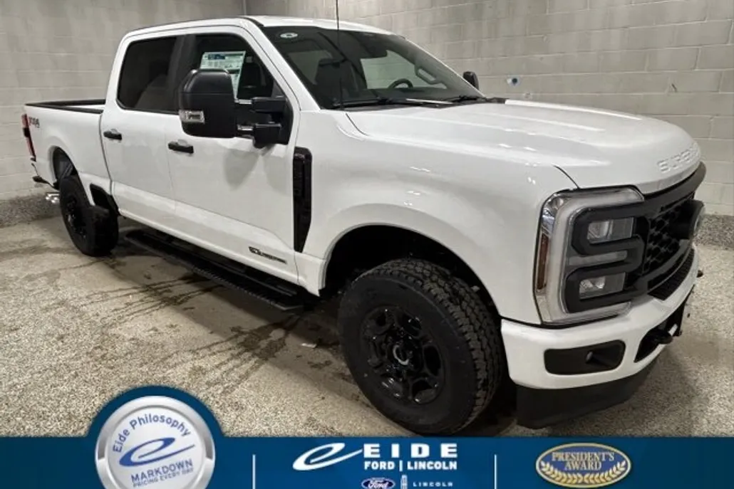 2025 Ford F-350 XL photo 1