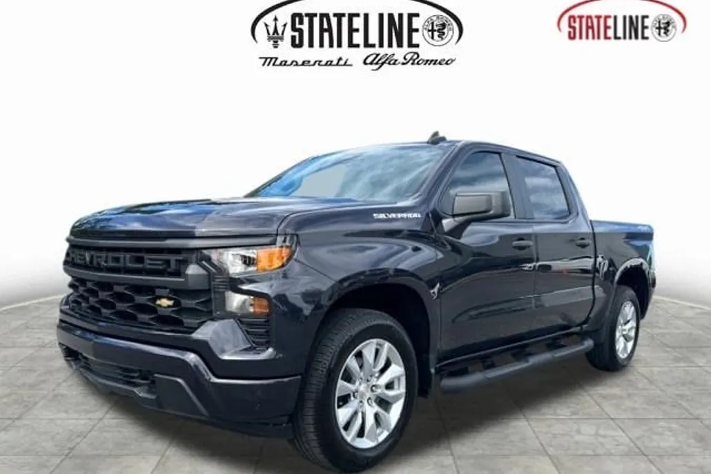 2023 Chevrolet Silverado 1500 Custom photo 1