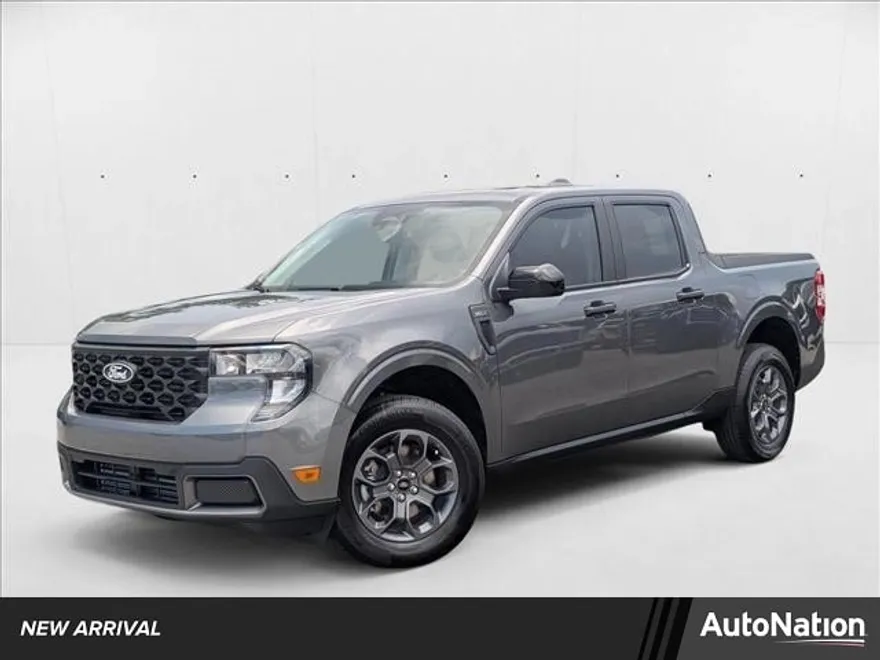 2025 Ford Maverick XLT photo 1