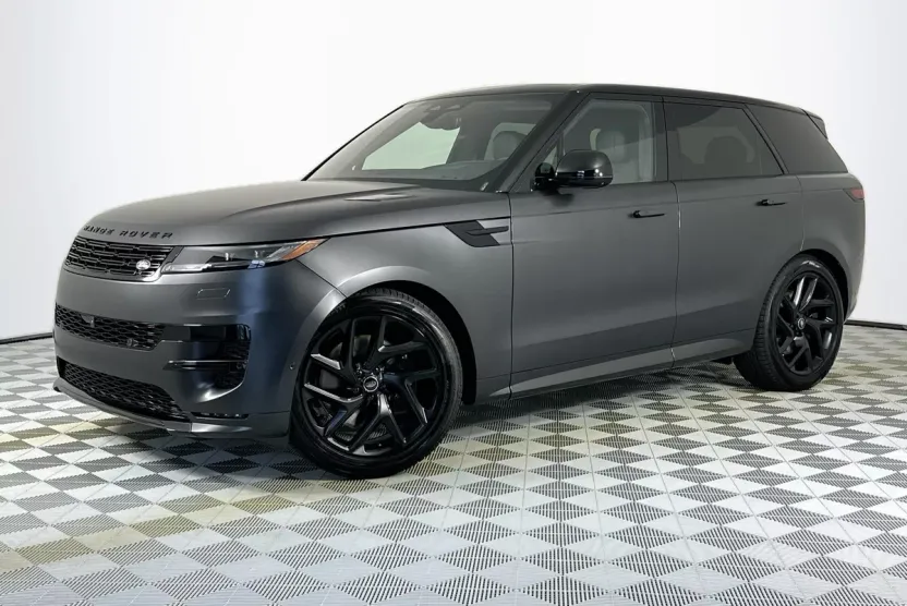 2025 Land Rover Range Rover Sport SE photo 1