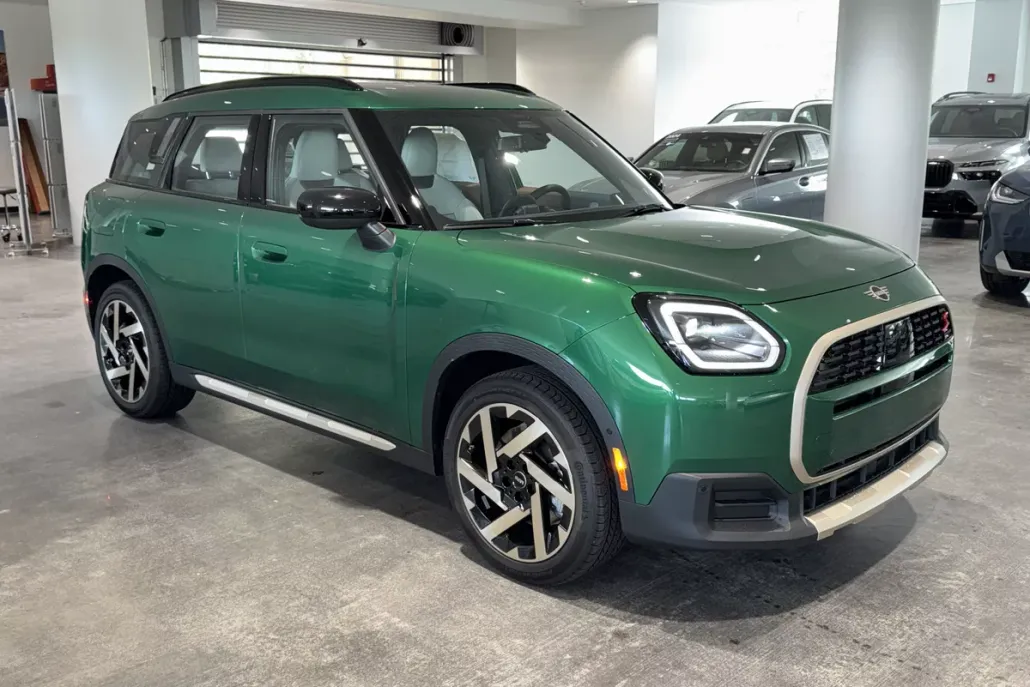 2025 Mini Countryman ALL4 Signature photo 1