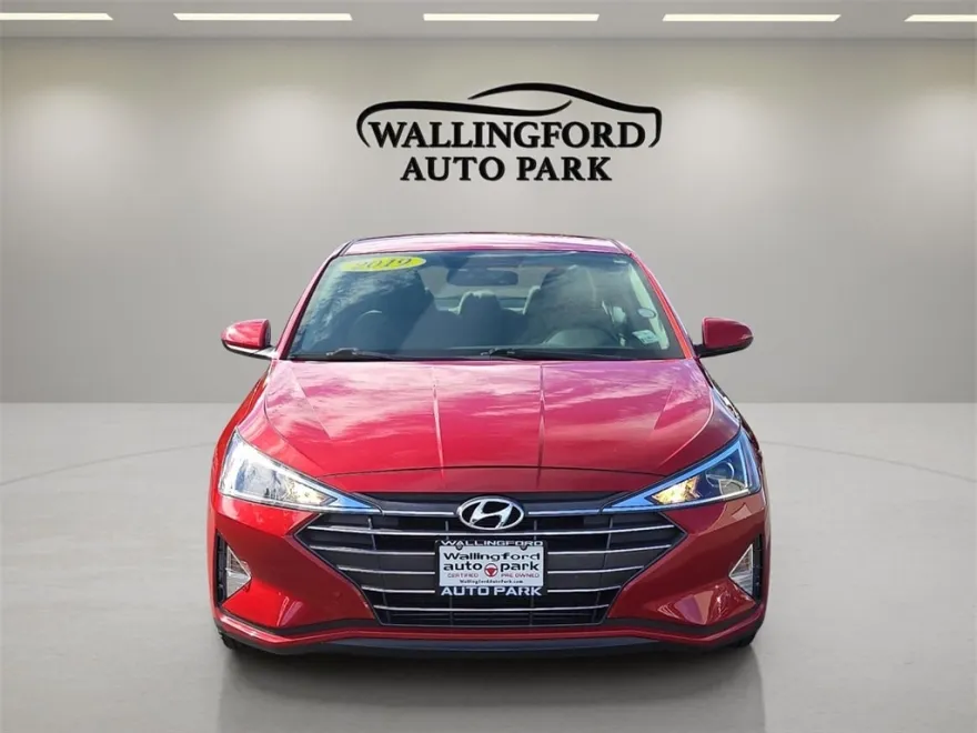 2019 Hyundai Elantra SE photo 1