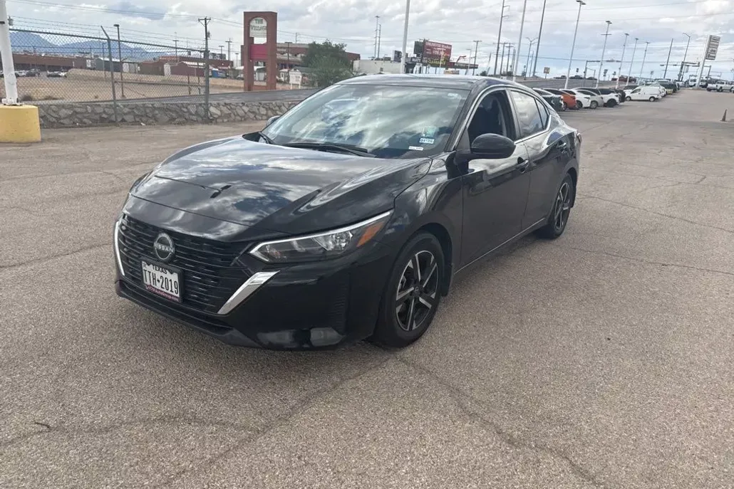 2024 Nissan Sentra SV photo 1