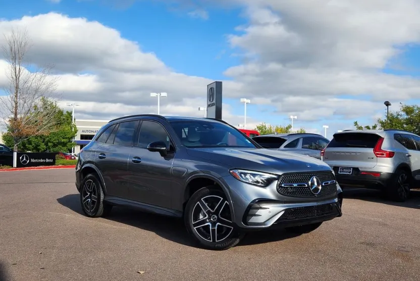 2023 Mercedes Benz GLC 300 4MATIC photo 1