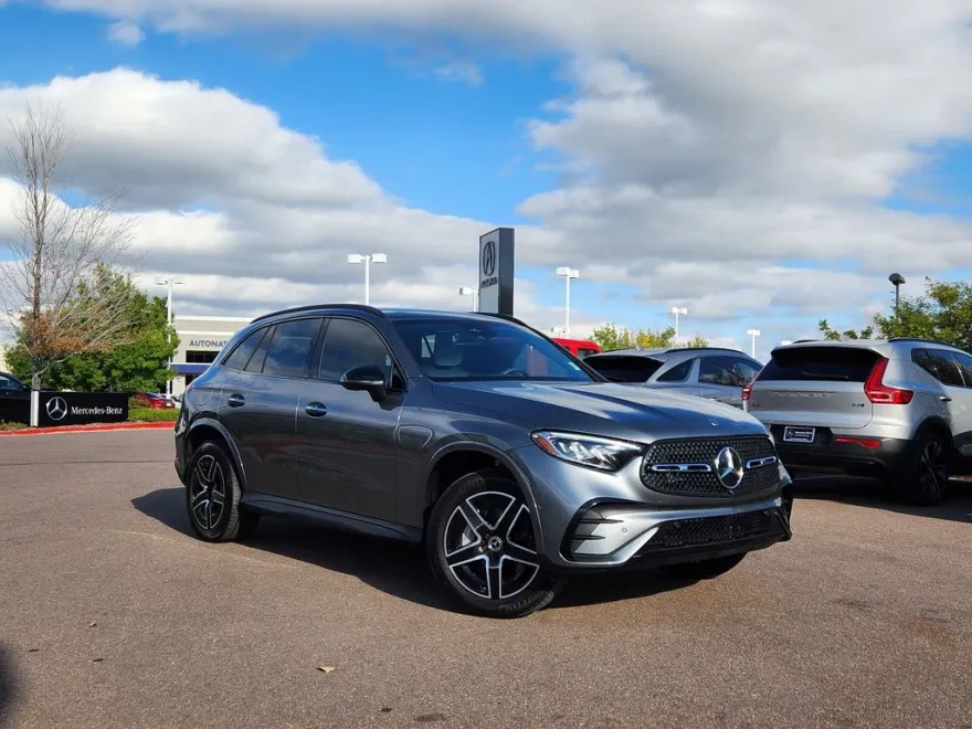2023 Mercedes Benz GLC 300 4MATIC photo 1