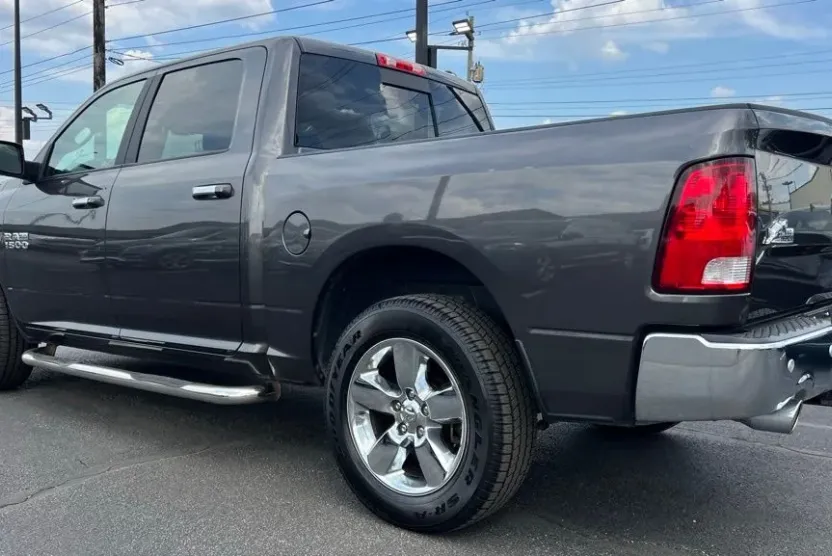 2018 Ram 1500 Big Horn photo 1