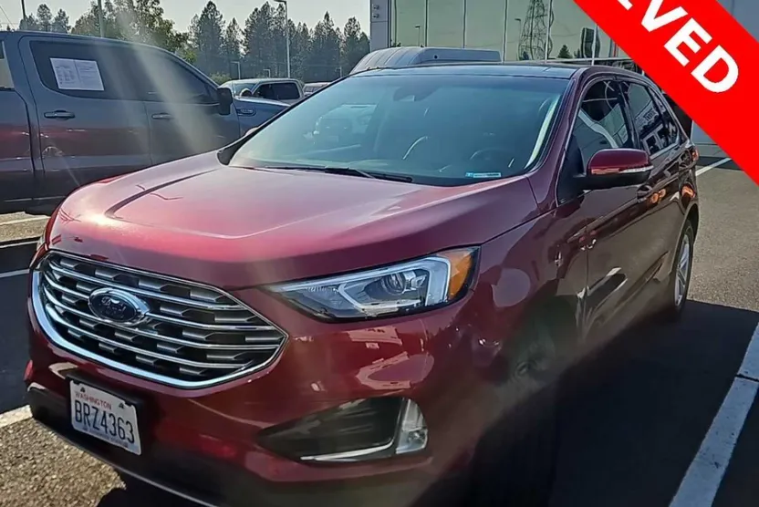 2019 Ford Edge SEL photo 1