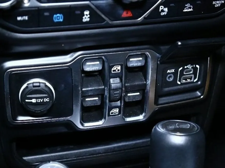 2022 Jeep Wrangler Unlimited Sahara High Altitude 4xe photo 25