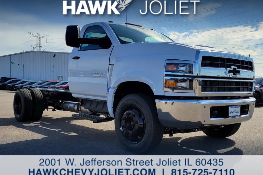 2024 Chevrolet Silverado 5500HD Work Truck photo 1