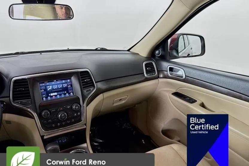 2018 Jeep Grand Cherokee Laredo photo 1