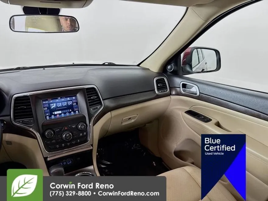 2018 Jeep Grand Cherokee Laredo photo 1