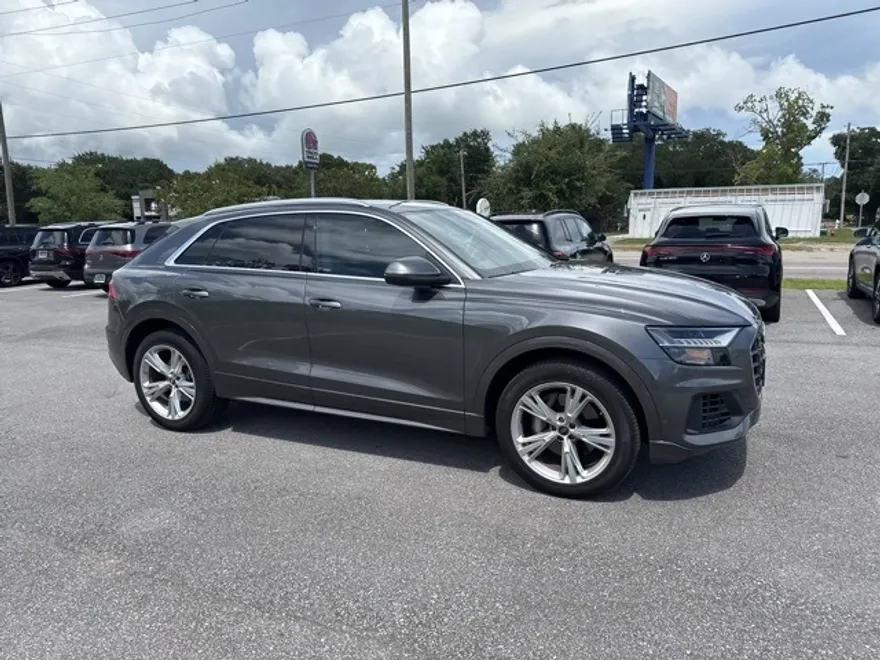 2023 Audi Q8 55 Premium Plus photo 1