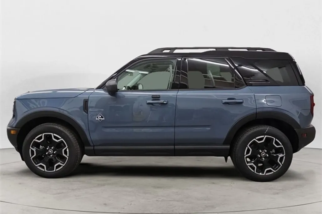 2025 Ford Bronco Sport Outer Banks photo 1