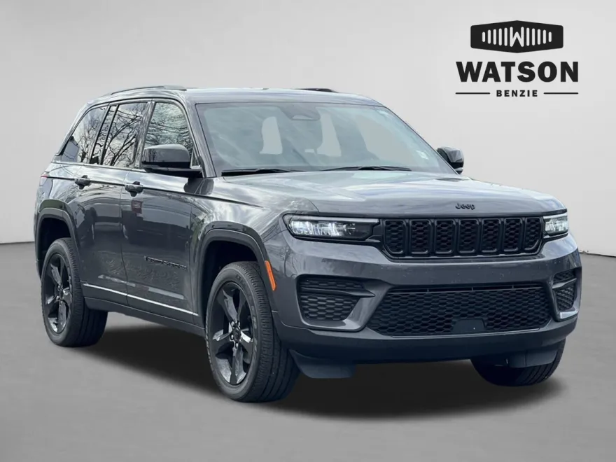 2023 Jeep Grand Cherokee Altitude photo 1