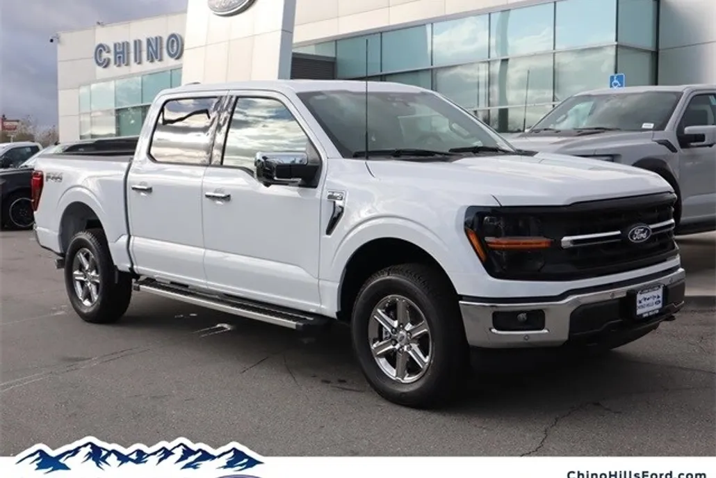 2025 Ford F-150 XLT photo 1