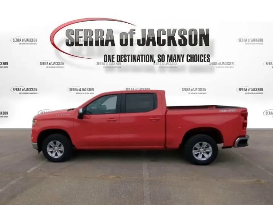 2025 Chevrolet Silverado 1500 LT photo 1