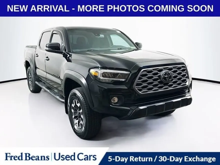 2022 Toyota Tacoma SR Double Cab photo 1