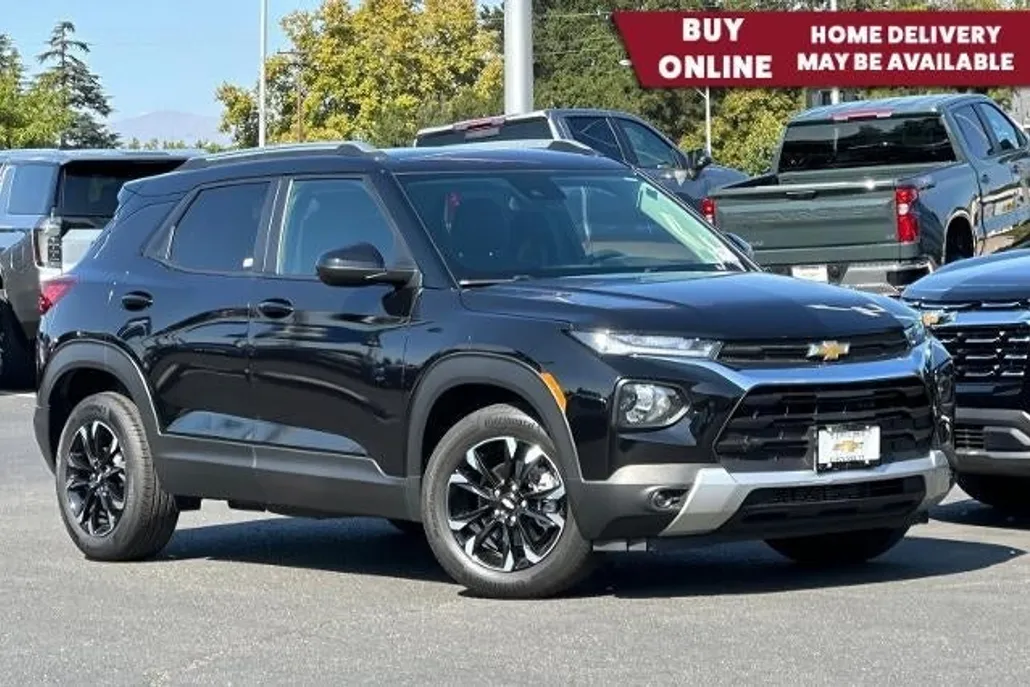 2023 Chevrolet Trailblazer LT photo 1