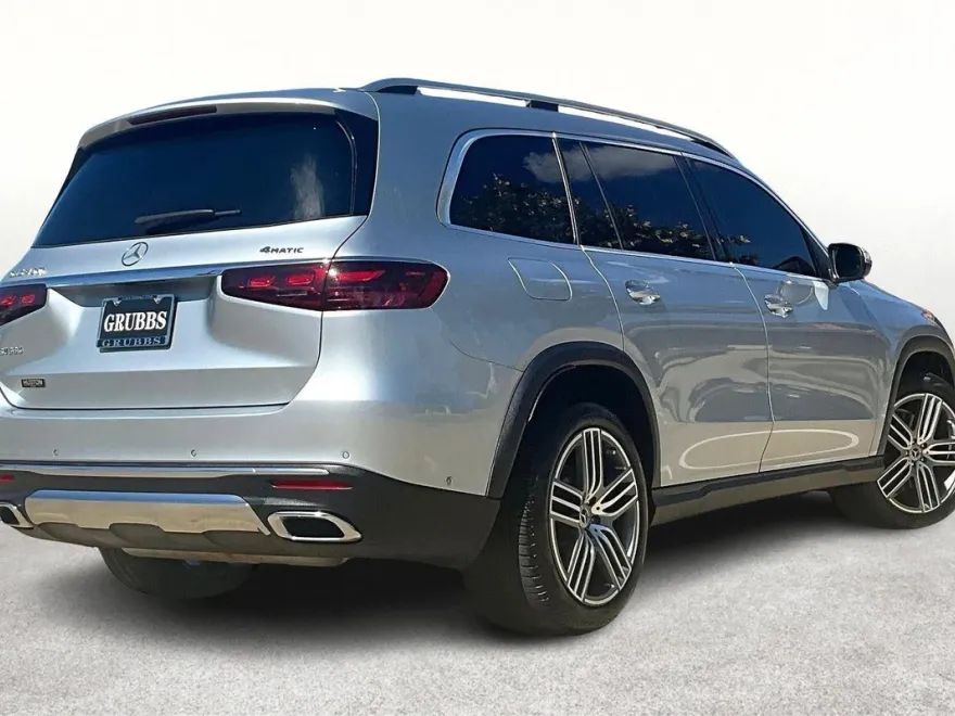 2024 Mercedes Benz GLS 450 4MATIC photo 1