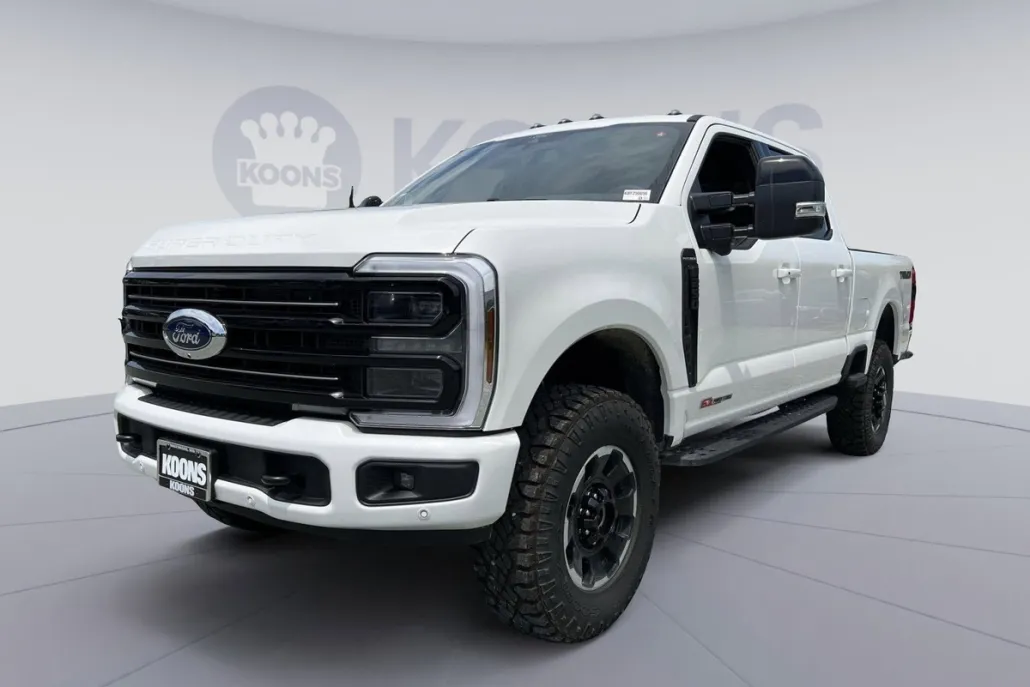 2025 Ford F-250 photo 1