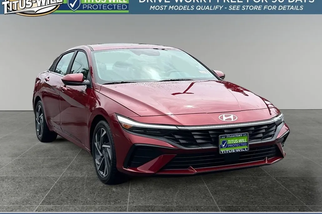 2024 Hyundai Elantra SEL photo 1