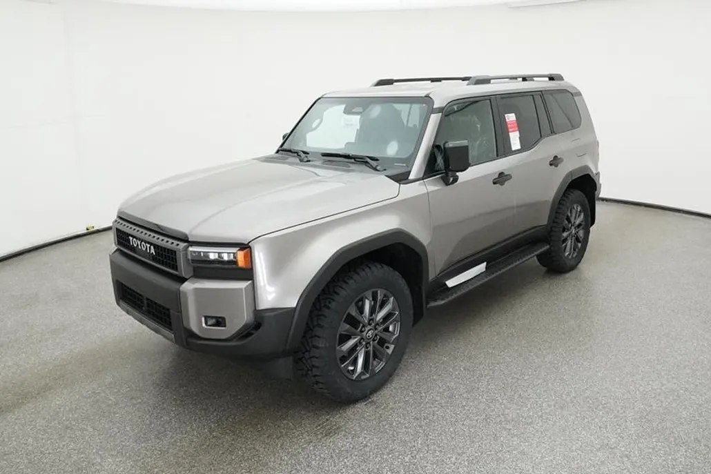 2025 Toyota Land Cruiser photo 1