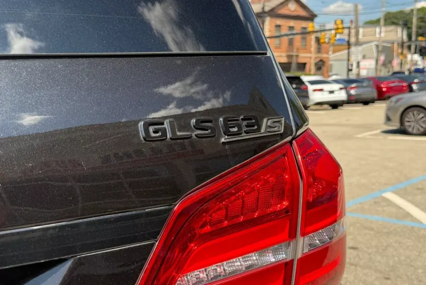 2017 Mercedes Benz GLS AMG 63 photo 1