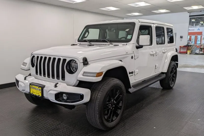 2022 Jeep Wrangler Unlimited Sahara High Altitude photo 1