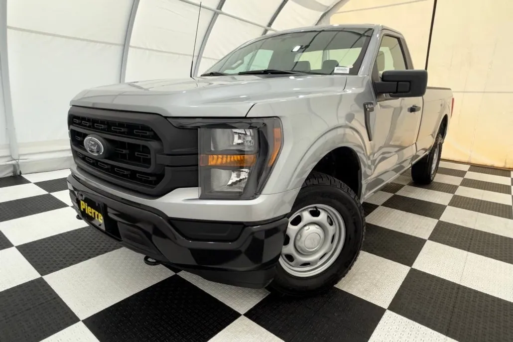 2023 Ford F-150 XL photo 1